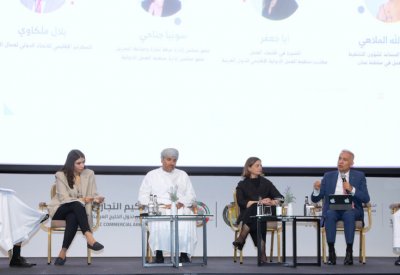 خبراء: العمل في "المنصات الرقمية" ليس حياة وردية