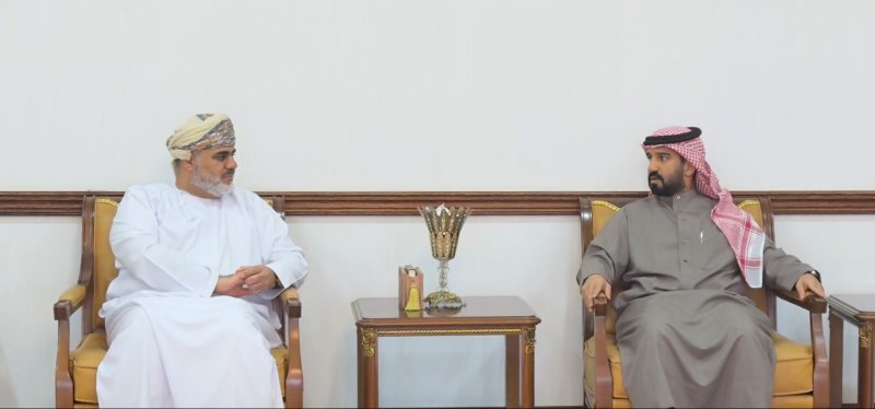 سمو وكيل وزارة العمل يلتقي وفد اللجنة الوطنية لمكافحة الإتجار بالبشر في سلطنة عمان