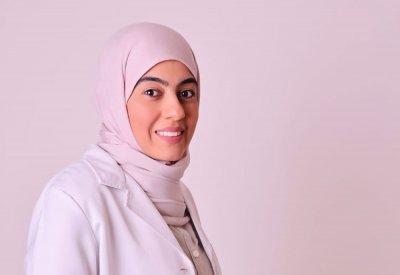 د. فاطمة هباش.. أول طبيبة عائلة بحرينية معتمدة لطب أنماط الحياة