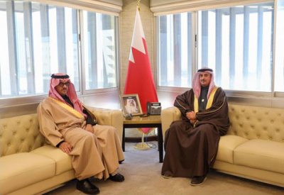 وزير العدل والشؤون الإسلامية والأوقاف يستقبل القائم بأعمال سفارة المملكة العربية السعودية لدى مملكة البحرين