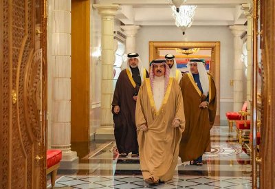 جلالة الملك المعظّم يستقبل سمو الشيخ ناصر بن حمد ويُثني على إنجازات قطاع النفط والغاز والطاقة لعام 2024