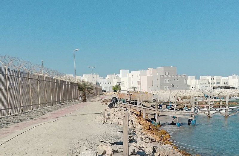 عمق المياه وارتفاع الموج يفرملان "تأهيل سواحل الحد"