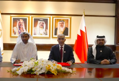 "الأشغال" توقّع عقد تنفيذ الخط الرئيسي الناقل لـ"الصرف الصحي" بشارع الشيخ عيسى بن سلمان