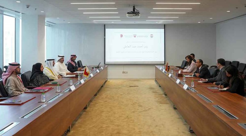 وزير الصناعة والتجارة يجتمع  بوزير الخارجية المصري
