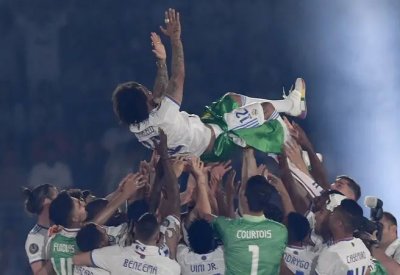 البرازيلي مارسيلو يعلن اعتزاله