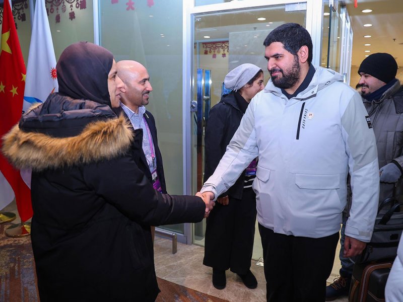 سمو الشيخ عيسى بن علي يصل الصين لحضور افتتاح الألعاب الآسيوية الشتوية