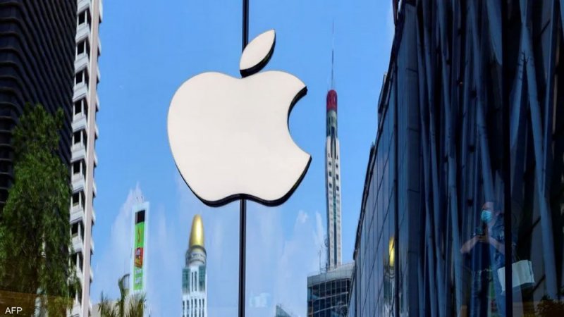 بريطانيا تأمر أبل بالسماح لها بالتجسس على حسابات المستخدمين