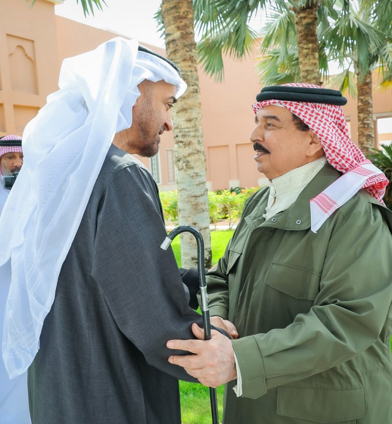 جلالة الملك المعظم يلتقي صاحب السمو رئيس دولة الامارات العربية المتحدة في مقر إقامة جلالته في أبوظبي