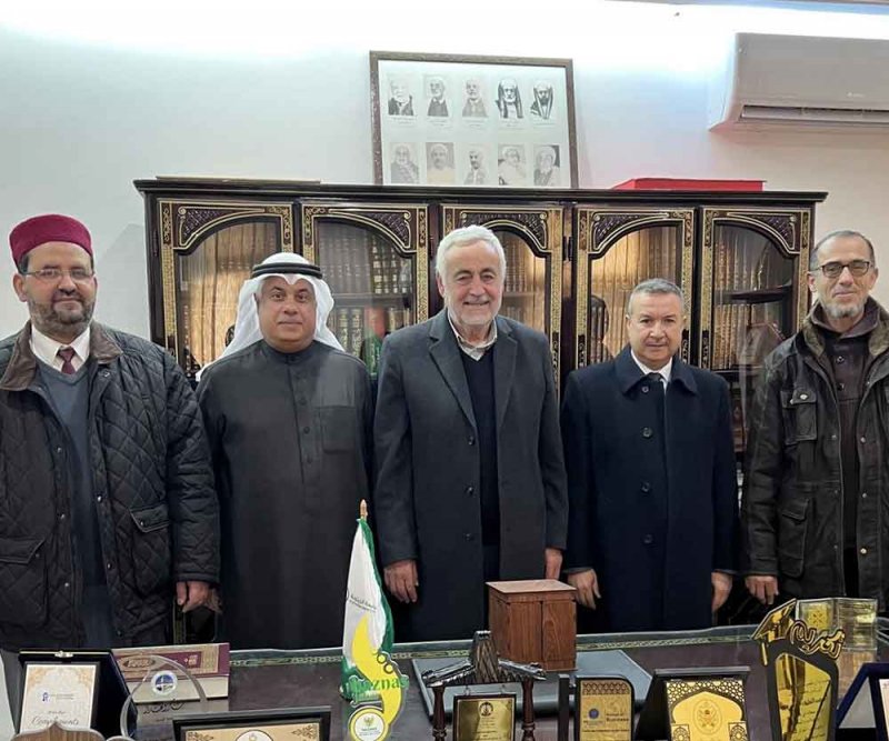 رئيس جامعة الزيتونة يستقبل سفير مملكة البحرين في تونس