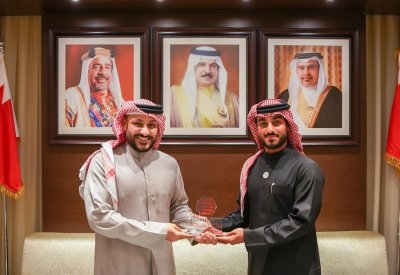 اتحاد الرياضات المائية يكرم مجلس الإدارة السابق