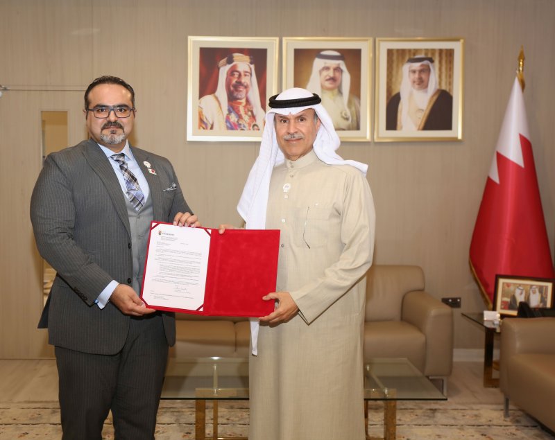 وكيل وزارة الداخلية لشئون الجنسية والجوازات والإقامة يستقبل مدير برنامج "معاً" بمناسبة قبوله محاضراً غير متفرغاً دولياً في جامعة شمال كارولينا