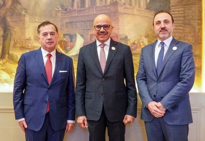 وزير الخارجية يلتقي في باريس مع ممثلي معهد الفكر الفرنسي "تشويسيول"