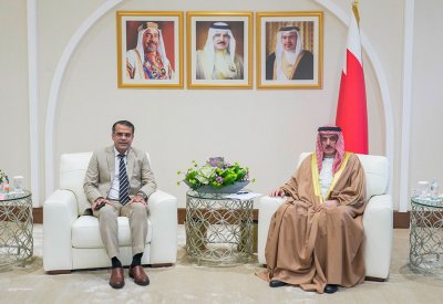رئيس مجلس النواب يبحث تعزيز التعاون البرلماني بين البحرين وباكستان