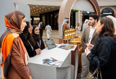 الرئيس التنفيذي للمستشفيات الحكومية تفتتح فعاليات الحملة التوعوية للجلدية "أحبب بشرتك"