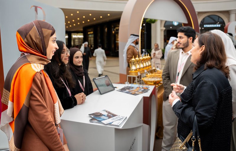 الرئيس التنفيذي للمستشفيات الحكومية تفتتح فعاليات الحملة التوعوية للجلدية "أحبب بشرتك"