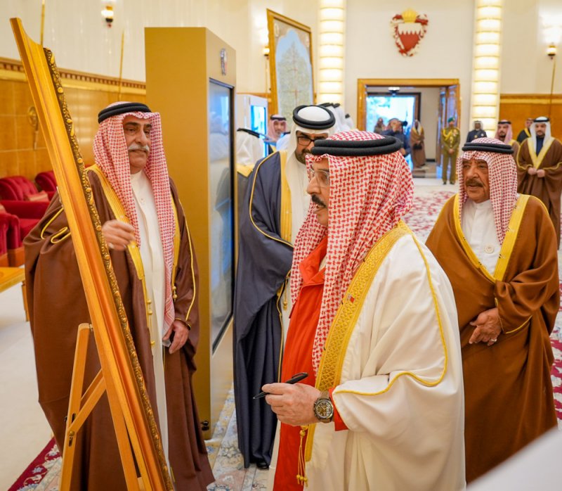 جلالة الملك المعظم يستقبل المدير العام لمجلس العائلة المالكة