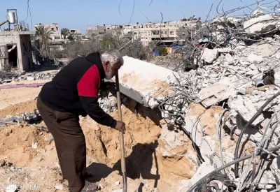 انتشال 25 جثمانا من تحت الأنقاض يرفع قتلى غزة إلى 48264