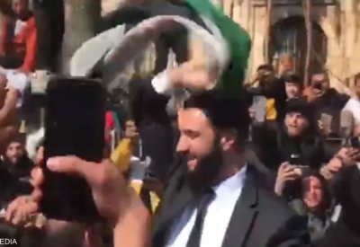 استقبال حاشد لأحمد الشرع في اللاذقية