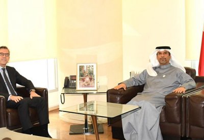 وزير النفط والبيئة يستقبل سفير الجمهورية الفرنسية لدى مملكة البحرين