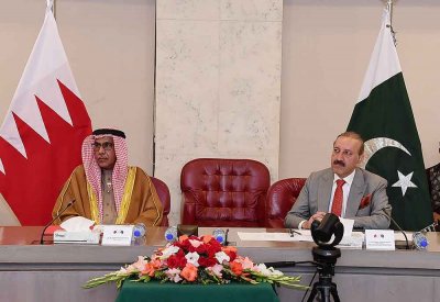 دعم فرص الاستثمار وتطوير التعاون في كافة المسارات التنموية