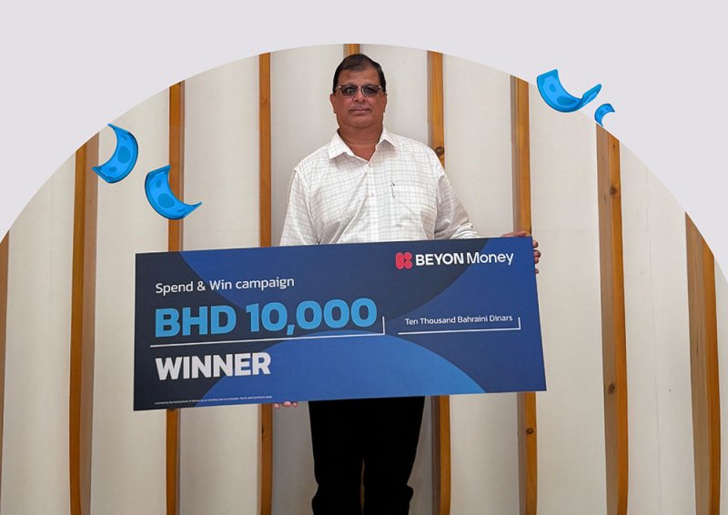 Beyon Money تكرّم الفائز بالجائزة الكبرى بقيمة 10000 دينار بحريني