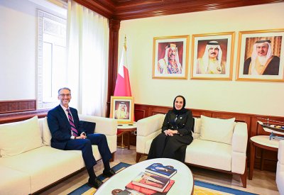 وزيرة الإسكان والتخطيط العمراني تستقبل سفير الولايات المتحدة الأمريكية لدى مملكة البحرين
