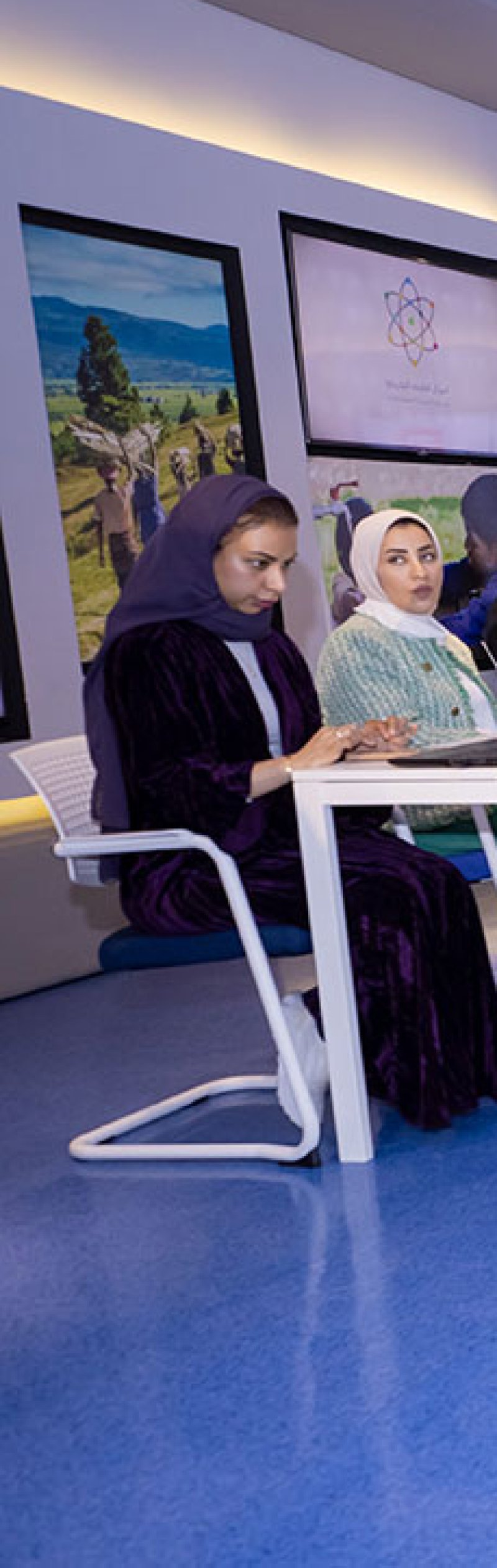 وزيرة شؤون الشباب تترأس اجتماع لجنة تمكين الشباب في القطاعين العام والخاص