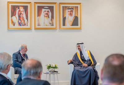وزير "المواصلات" يبحث الشراكة الاقتصادية والاستثمارية بمجالات النقل والمواصلات والبنية التحتية مع فرنسا