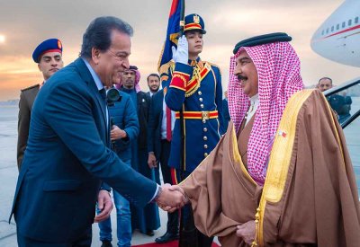جلالة الملك المعظم يصل إلى القاهرة للمشاركة في القمة العربية الطارئة