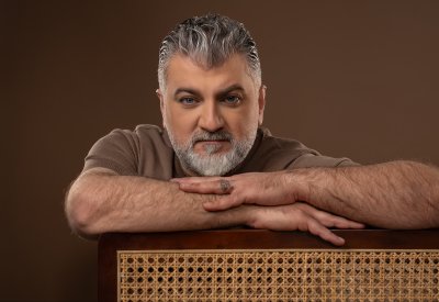 العراقي زياد يوسف يستعد لطرح أغنية خليجية عاطفية في العيد