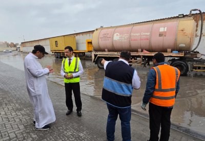 وزير "البلديات" يتابع سير أعمال معالجة تجمعات مياه الأمطار في عدد من المناطق