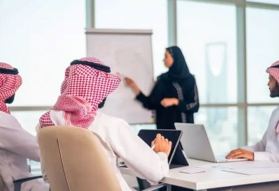 الاحتفاظ برصيد إجازة الموظف الحكومي حتى 100 يوم