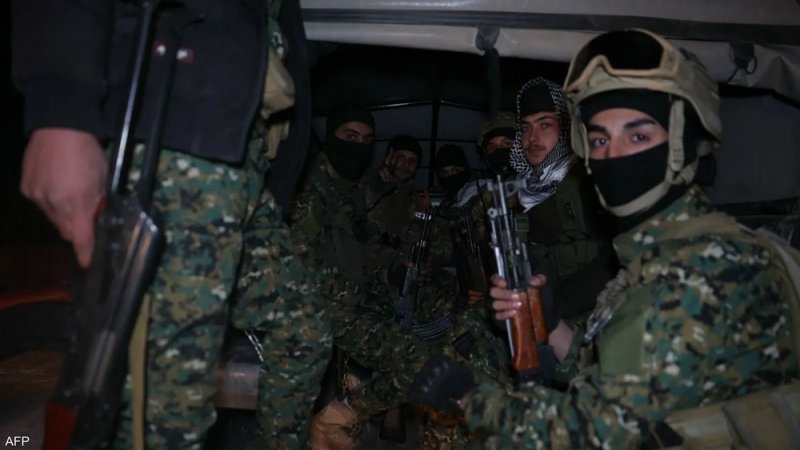 تمرد "فلول الأسد" في معقل العلويين يفتح جحيم الفتنة الطائفية