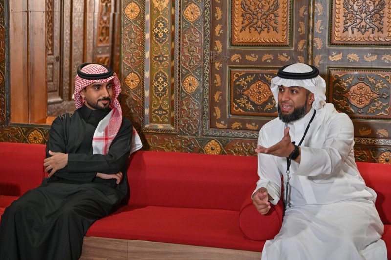 "إثراء" يبحث رحلة الحِرف بذاكرة الماضي وأُفق المستقبل