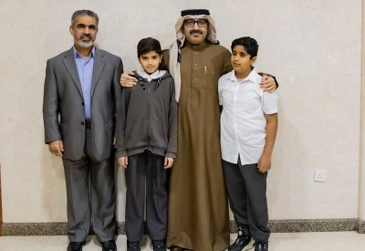 وزير "التربية" يستقبل طالبين نموذج للتعاون والتكاتف التربوي