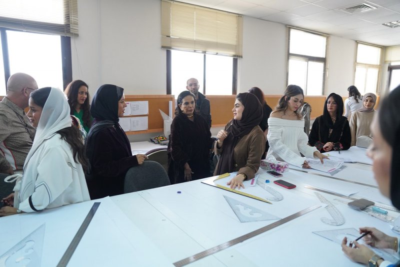 30 بحرينيًا يشاركون في برنامج لتصميم الأزياء المقدم من قبل معهد  الأزياء الفرنسي "ESMOD"