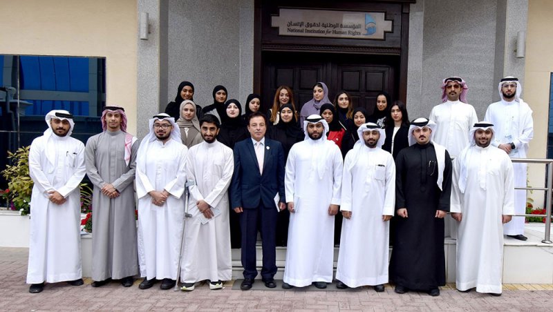 "الوطنية للحقوق" تنظم زيارة تعريفية للمشاركين في البرنامج الوطني "إتقان" إلى مقر المؤسسة