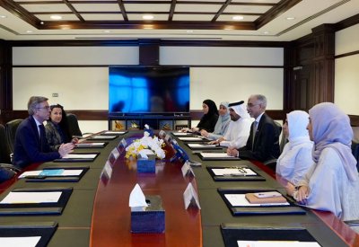 وزير الأشغال يستقبل سفير الجمهورية الفرنسية لدى مملكة البحرين