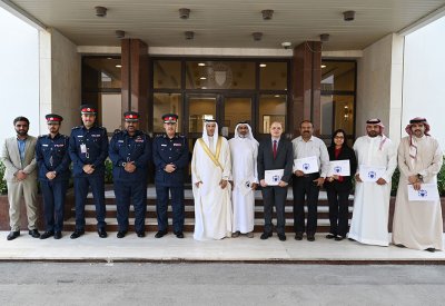 وكيل وزارة الداخلية لشئون الجنسية والجوازات والإقامة يكرم عدد من ممثلي المؤسسات الوطنية والشركات والجمعيات