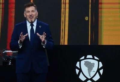 رئيس كونميبول يعتذر عن تشبيه الأندية البرازيلية بـ "الشمبانزي"