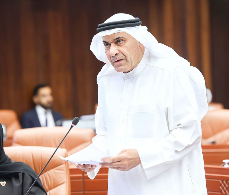 بوخماس: لإنقاذ المجتمعات من المواقع الإلكترونية الهدامة