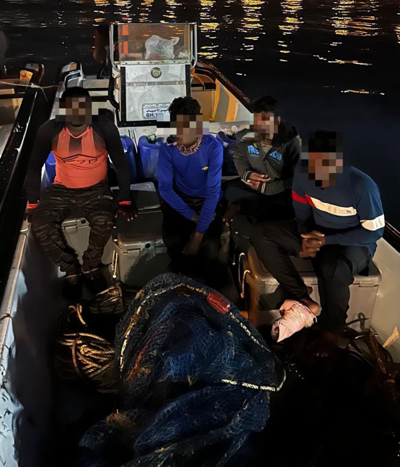 خفر السواحل: ضبط 4 بحارة حاولوا الاصطدام بالدوريات البحرية والهروب