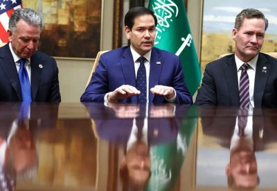 "دبلوماسية مكوكية بين الغرف".. تفاصيل مباحثات السعودية