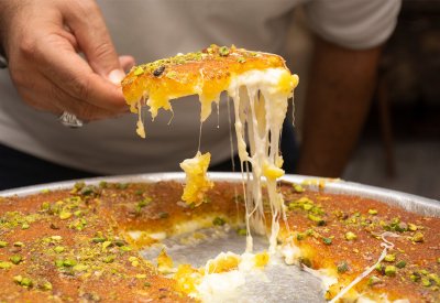 الكنافة.. أحلى أجزاء رمضان