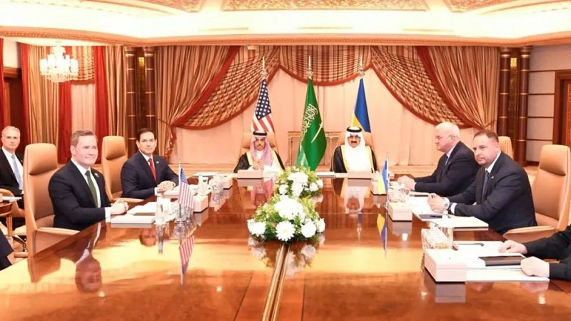 تفاصيل الوفود.. تعرف على المشاركين في مفاوضات السعودية