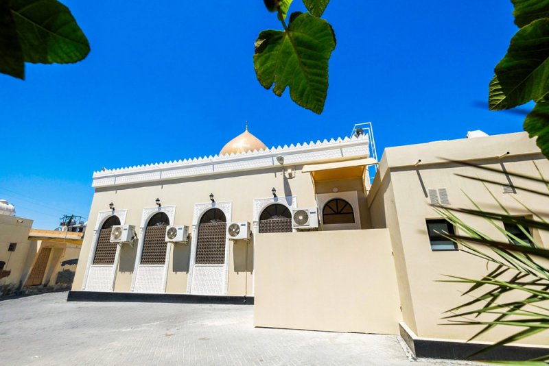 استكمال الصيانة الشاملة لجامع ومسجدين في المعامير وسترة ونويدرات
