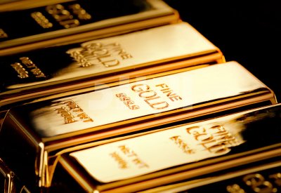 الذهب يتراجع دون 4000 دولار مع صعود الدولار وتزايد رهانات خفض الفائدة