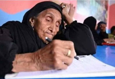 محت أميتها بعمر الـ87.. وفاة المسنة المصرية زبيدة