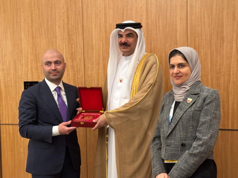 تعزيز التعاون وتبادل الخبرات لدعم العمل التشريعي بين البحرين وأذربيجان