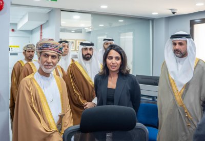 الأمين العام لمجلس الوزراء بسلطنة عُمان يقوم بزيارة لمركز المدار بمقر وزارة الخارجية